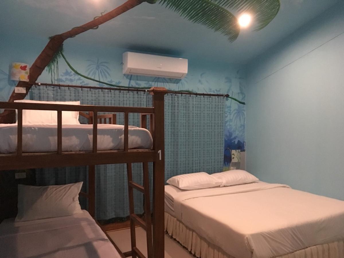 The Corner Transit Hostel Koh Samui Ngoại thất bức ảnh